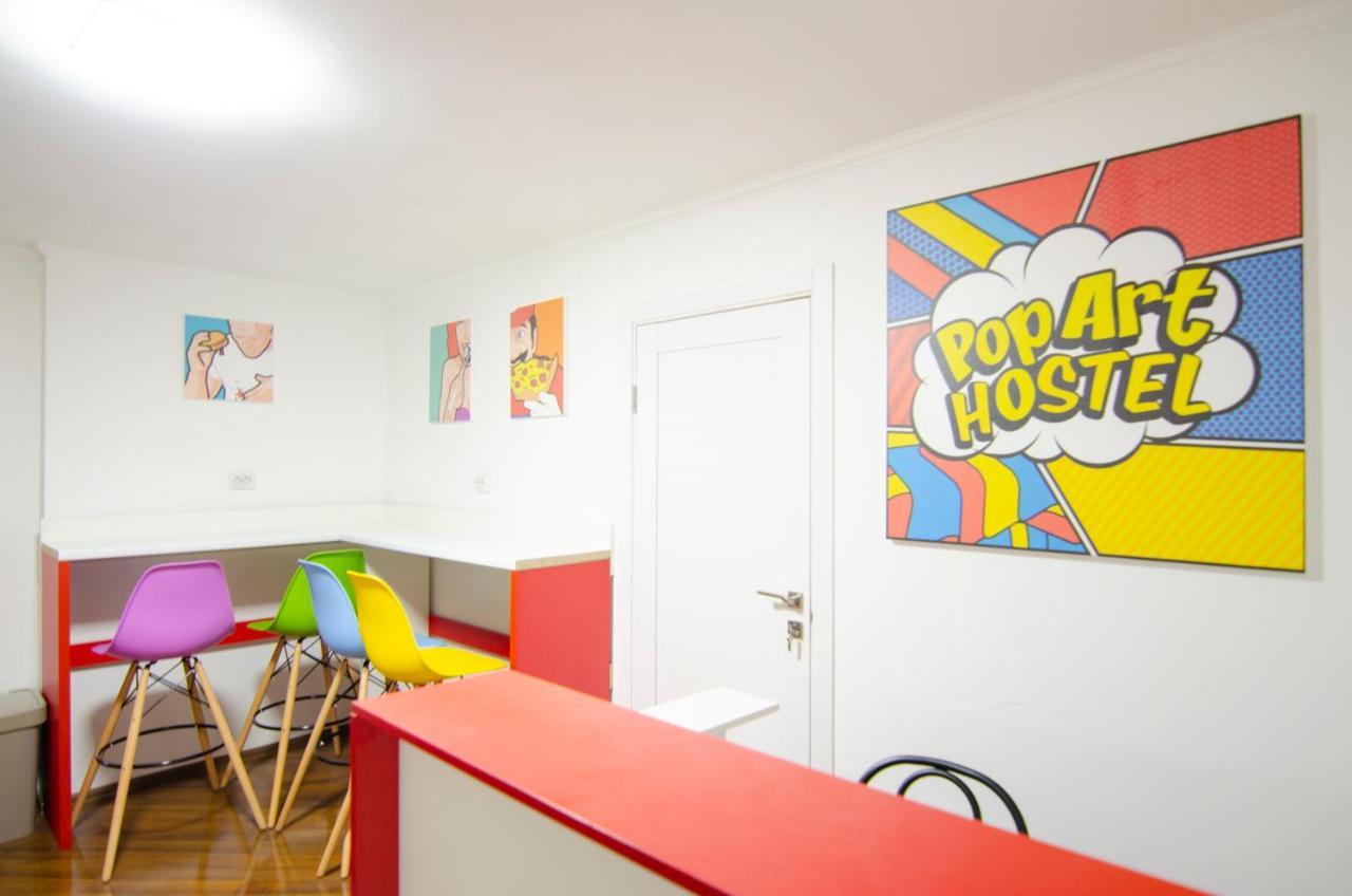Pop Art Hostel Rynok Sq Lviv Exteriör bild